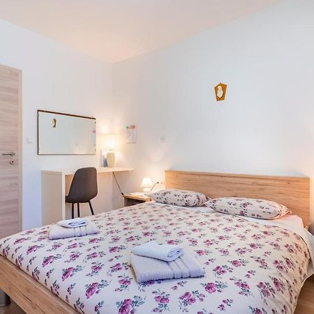 Room Laudina Cres Exterior foto
